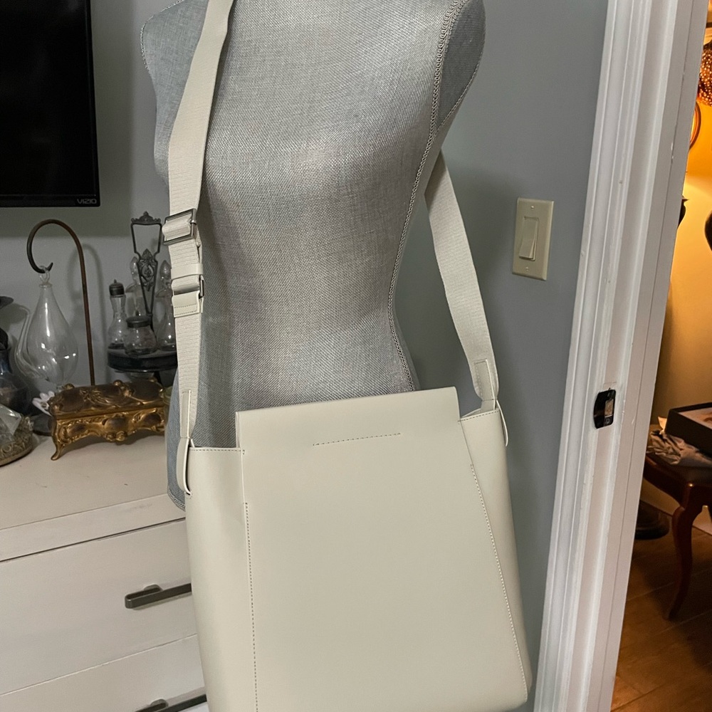 Everlane made in Italy Crossbody